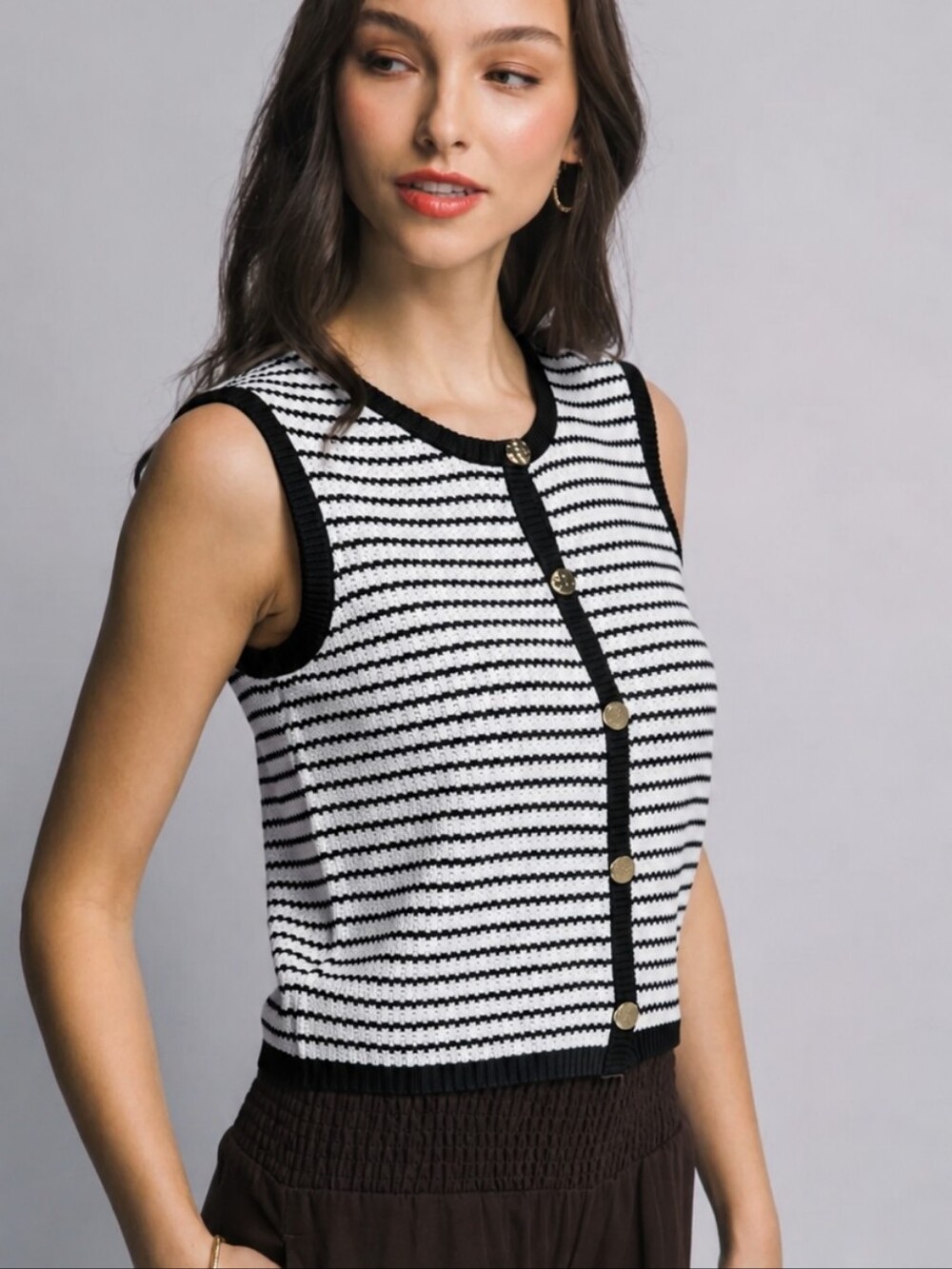 Love Tree Black and White Striped Sleeveless Knit Tank Vest